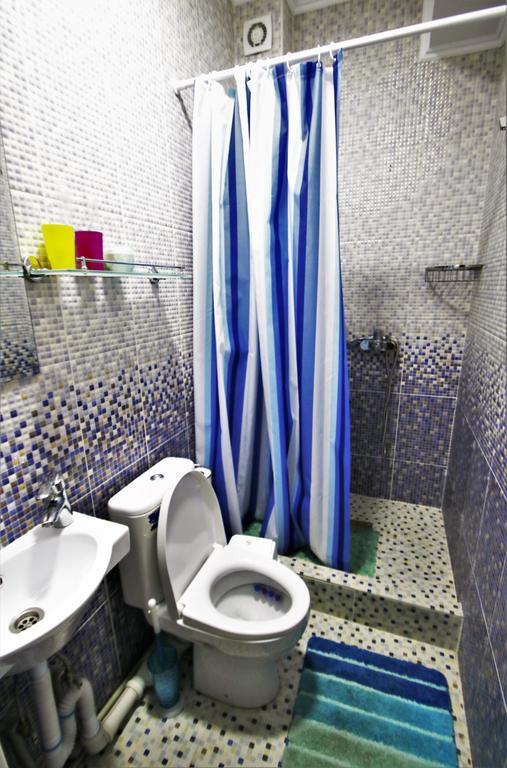 Tiny Hotel Бішкек Екстер'єр фото