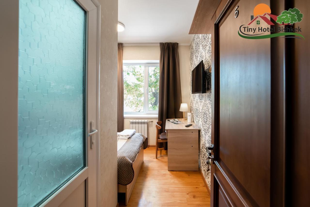 Tiny Hotel Бішкек Екстер'єр фото