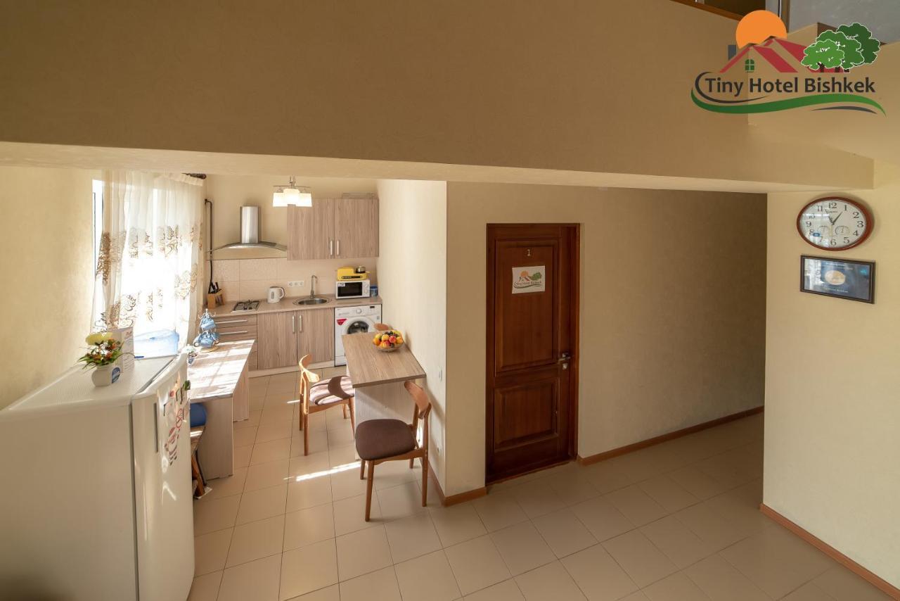 Tiny Hotel Бішкек Екстер'єр фото